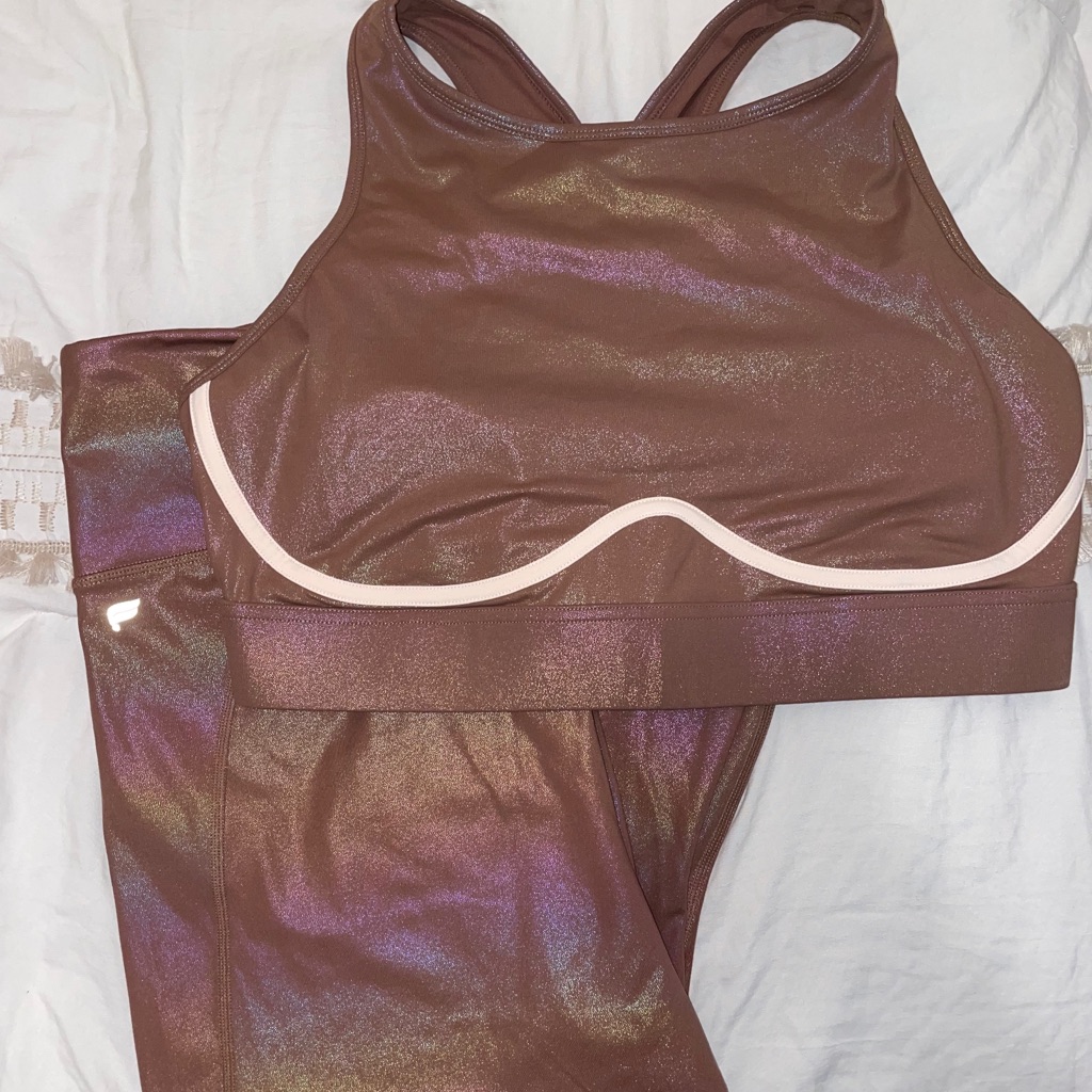 Fabletics Iridescent Set
